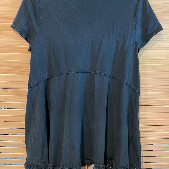 Altar’d State top - Picture 5 of 5